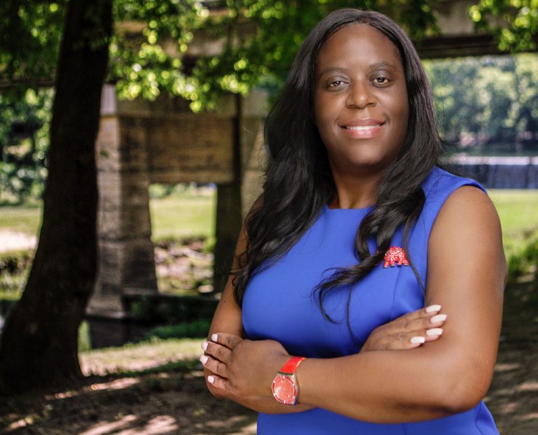 5 Twanna Carter pic by Vincent Hilliard Jr  copy 768x622